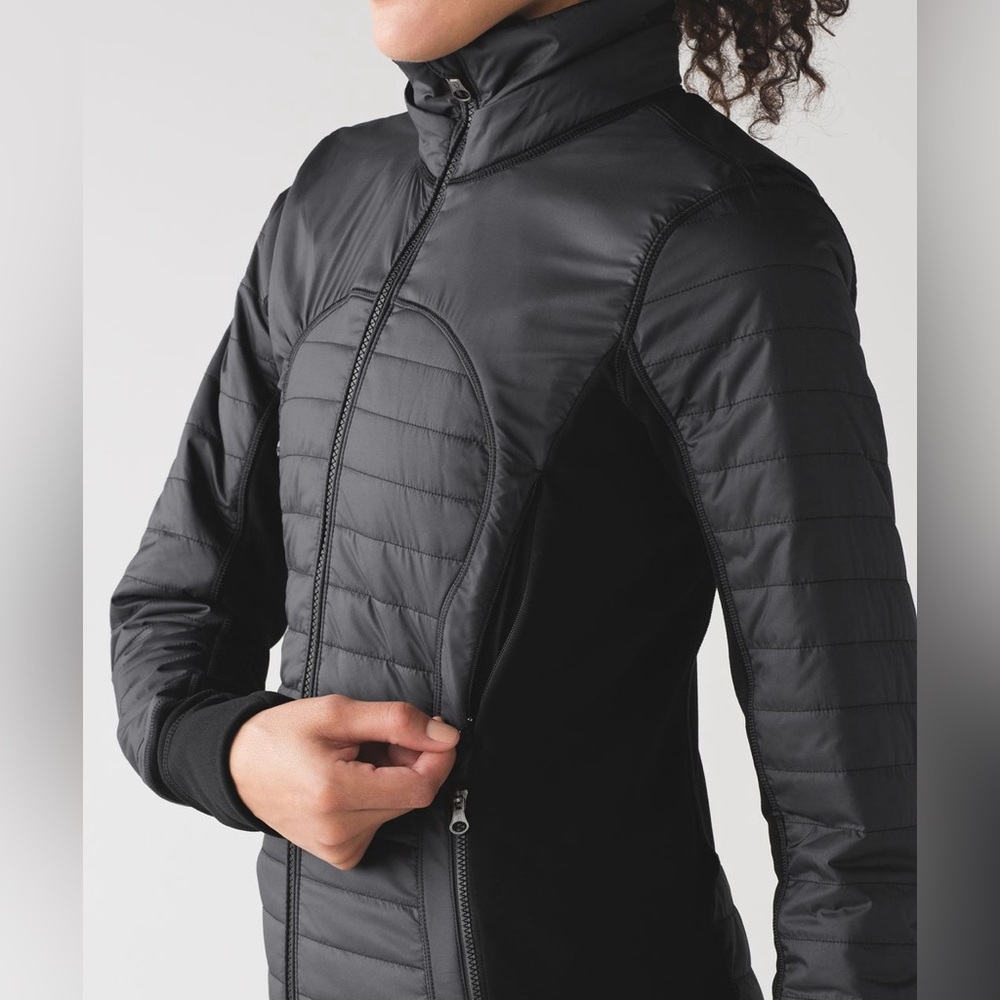 Lululemon First Mile Jacket - Picture 2 of 15